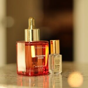 Sand+Fog Strawberry Shake Fragrance Oil Sample | 3 ml | Sweet Strawberry Scent